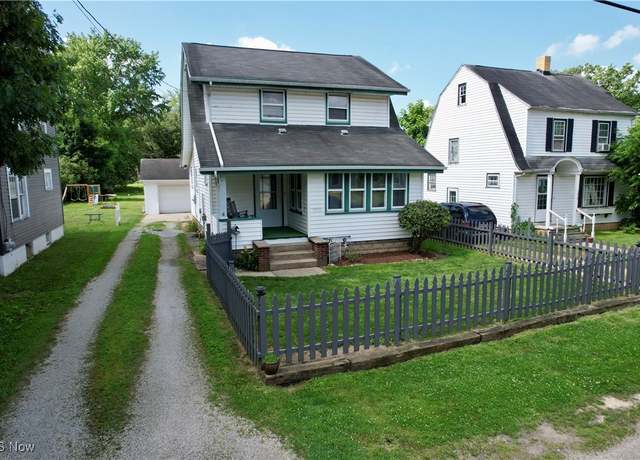 Property at 1978 Pine St SE, East Sparta, OH 44626, 2 beds, 2 baths