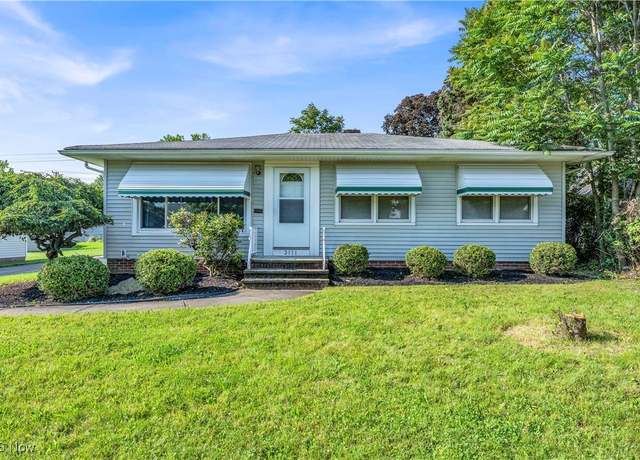 Property at 3111 Liggett Dr, Parma, OH 44134, 3 beds, 1 bath