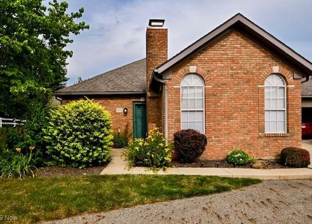 Property at 3633 Barrington Pl NW, Canton, OH 44708, 2 beds, 1.5 baths