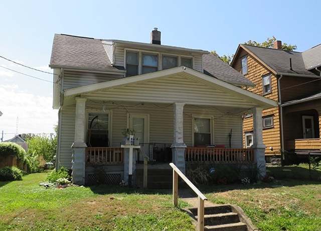 Property at 804 22nd St NW, Canton, OH 44709, 4 beds, 2 baths
