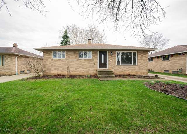 Property at 9913 Shady Ln, Cleveland, OH 44144, 3 beds, 1.5 baths