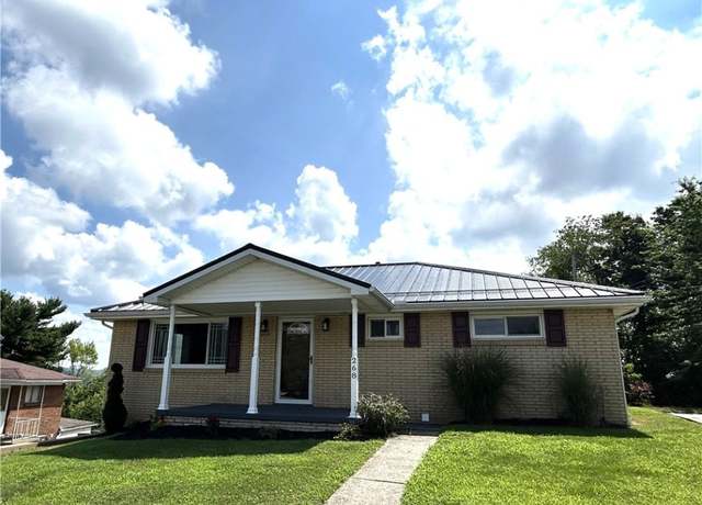 Property at 268 Skyview Dr, Weirton, WV 26062, 3 beds, 2 baths