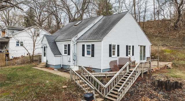 Photo of 1621 Pike St, Parkersburg, WV 26101