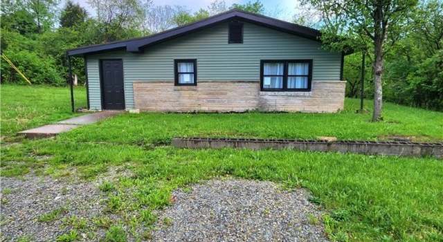 Photo of 200 Chapel Dr, Caldwell, OH 43724