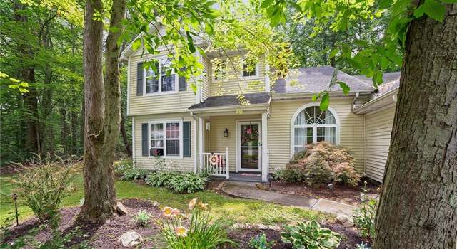 Photo of 938 Long Shadow Ln, Roaming Shores, OH 44085