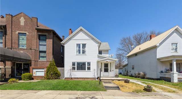 Photo of 906 Orchard St, Coshocton, OH 43812