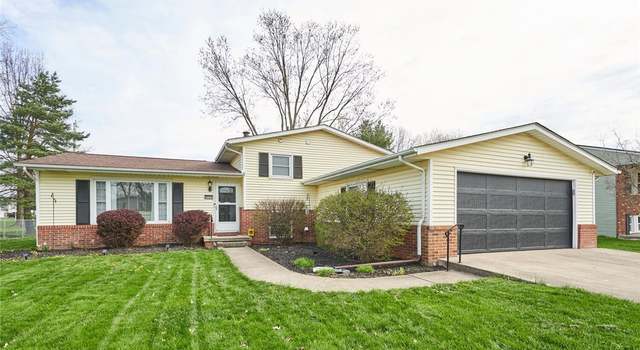 Photo of 2137 Zircon St NE, Canton, OH 44721