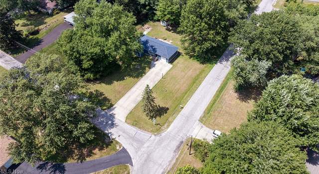 Photo of 449 Vernon Ln, Macedonia, OH 44056