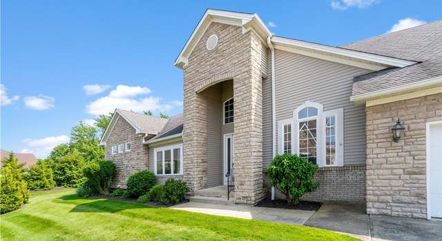 Photo of 385 W Inverness Dr, Highland Heights, OH 44143