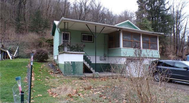 Photo of 1746 Blosser Ln, Follansbee, WV 26037