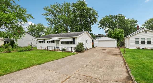 Photo of 571 Maplewood Ave, Sheffield Lake, OH 44054
