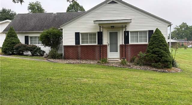 Photo of 346 Island View Dr, Parkersburg, WV 26101