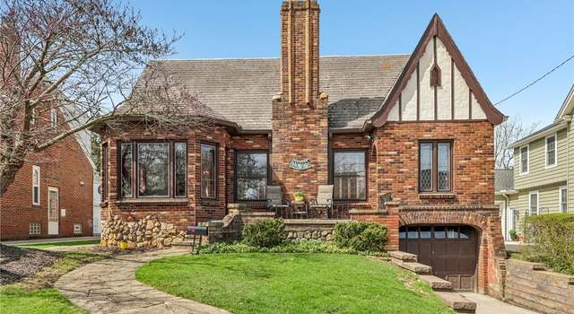 Photo of 1186 Elmwood Rd, Rocky River, OH 44116