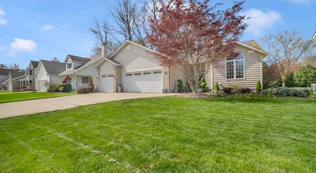 Photo of 118 Christine Ct, Eastlake, OH 44095