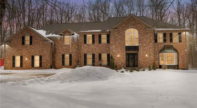 Photo of 7220 Rollingbrook Trl, Solon, OH 44139