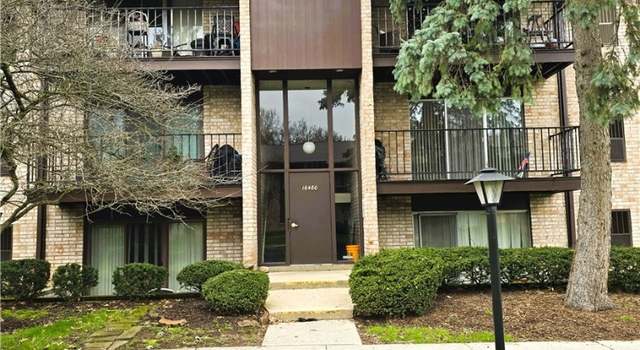 Photo of 16480 Heather Ln #203, Middleburg Heights, OH 44130