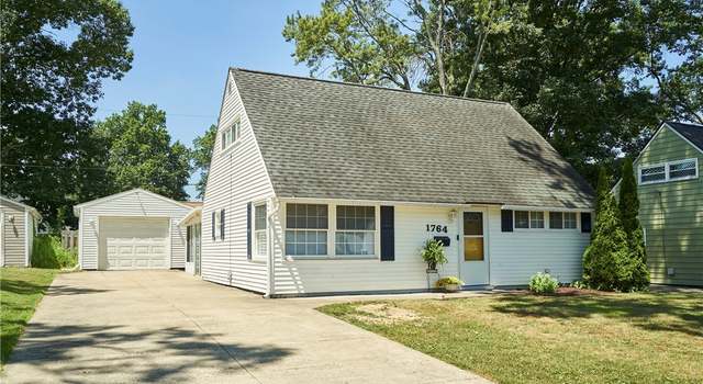 Photo of 1764 Hanover St, Cuyahoga Falls, OH 44221