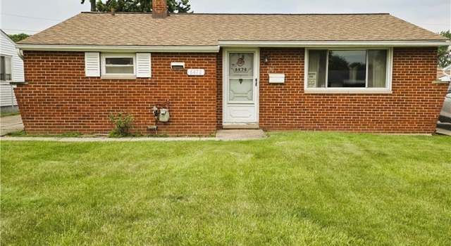 Photo of 6470 Sandfield Dr, Brook Park, OH 44142