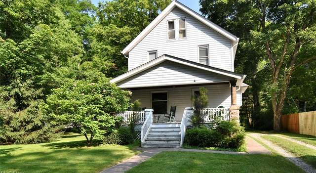 Photo of 272 Miles Rd, Chagrin Falls, OH 44022