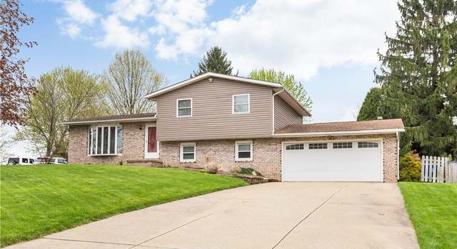 Photo of 3845 Sprucehaven St NW, Uniontown, OH 44685