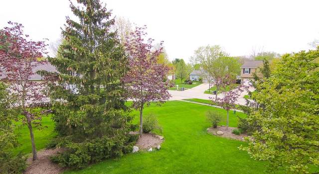 Photo of 9780 Grist Mill Run, Olmsted Falls, OH 44138
