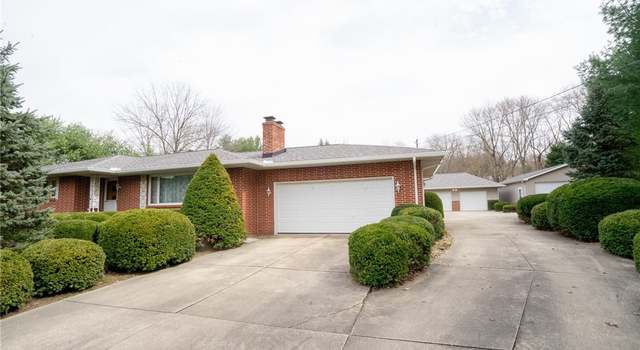 Photo of 415 SE Willow Dr, Howland, OH 44484