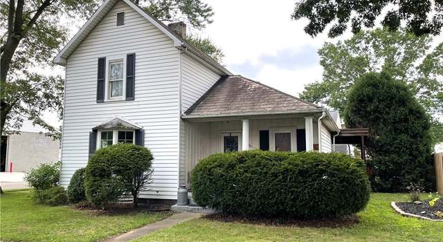 Photo of 444 5th St NW, New Philadelphia, OH 44663