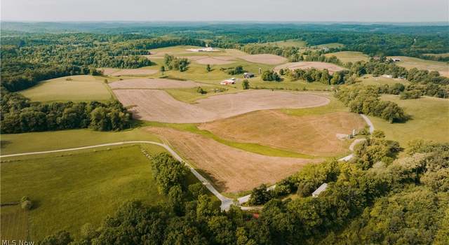 Photo of 7140 Halo Rd NW, Dellroy, OH 44620