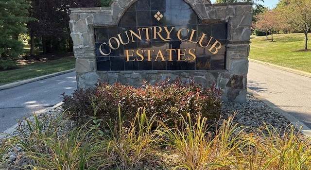Photo of 300 Country Clb S, Warren, OH 44484