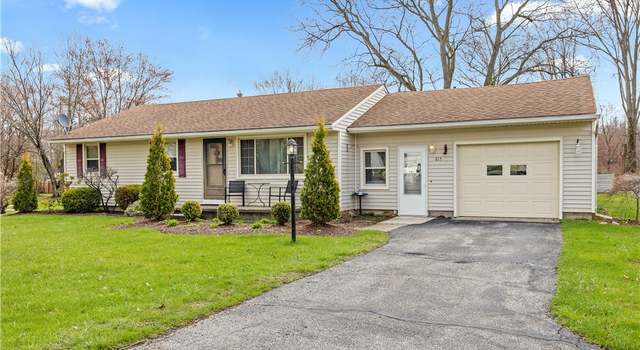 Photo of 613 W Main St, South Amherst, OH 44001