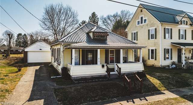 Photo of 415 Central Ave, Williamstown, WV 26187