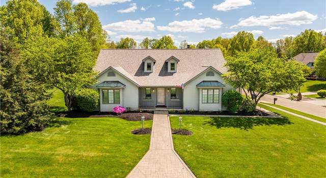Photo of 105 Russo Dr, Canfield, OH 44406