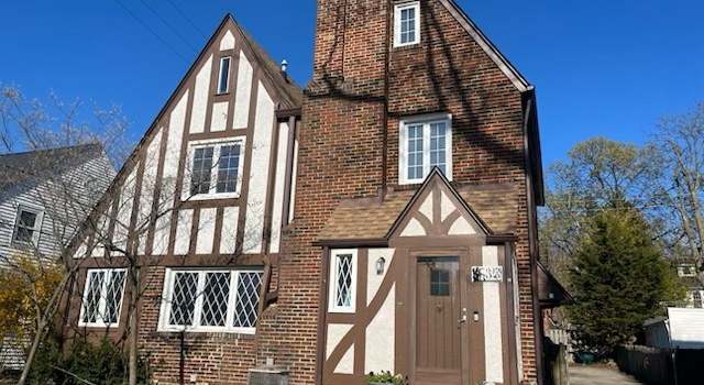 Photo of 3259 Elsmere Rd, Shaker Heights, OH 44120