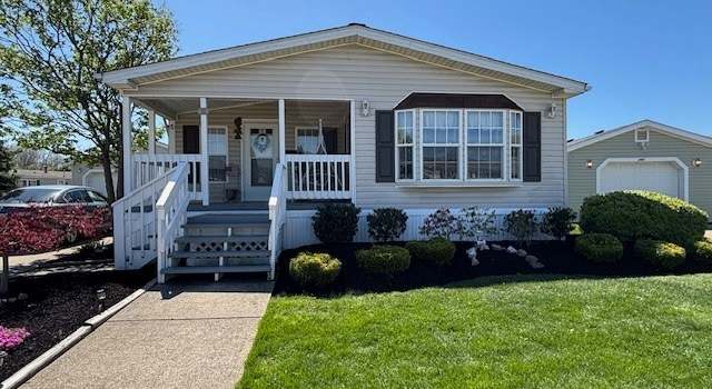 Photo of 381 Golfway Dr, Painesville, OH 44077