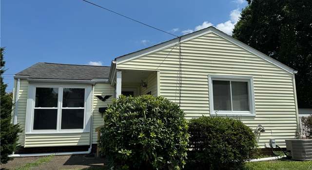 Photo of 1602 Colonial Blvd NE, Canton, OH 44714