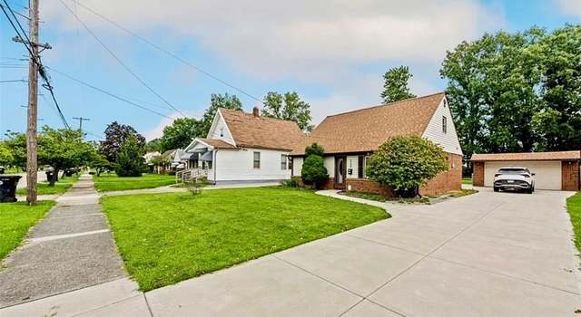 Photo of 4611 W 158th St, Cleveland, OH 44135
