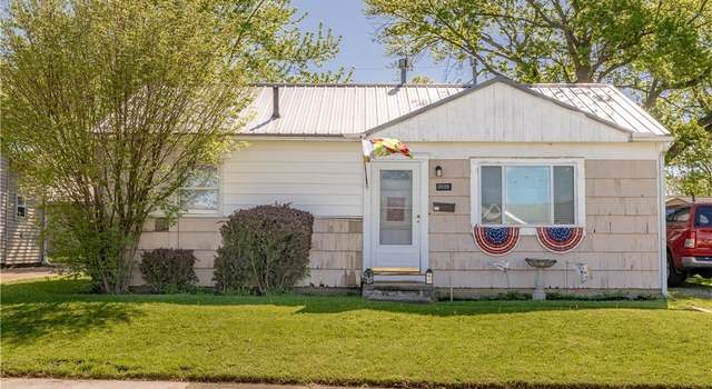 Photo of 2414 Endrow Ave NE, Canton, OH 44705