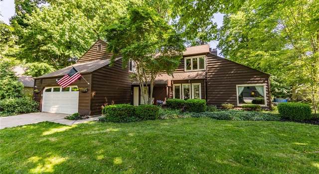 Photo of 32564 Spinnaker Dr, Avon Lake, OH 44012