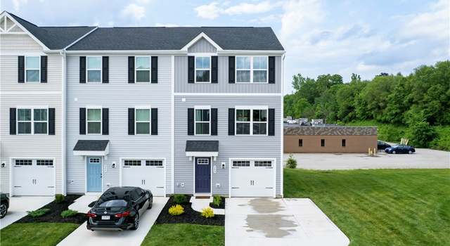 Photo of 393 Slate Rdg, Barberton, OH 44203