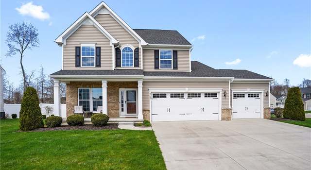 Photo of 4767 Briar Hill Dr, Ravenna, OH 44266