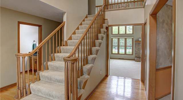 Photo of 2813 Wakefield Ln, Westlake, OH 44145