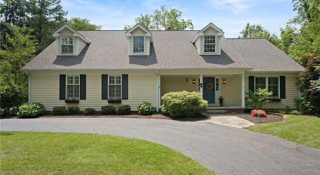 Photo of 2 High St, Hudson, OH 44236