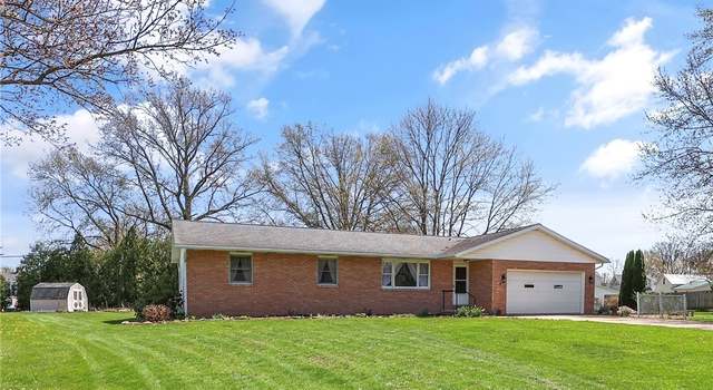 Photo of 182 Fairlawn Ave, Smithville, OH 44677