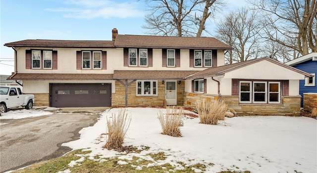Photo of 1 E Shore Blvd, Timberlake, OH 44095