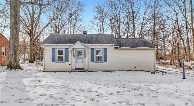 Photo of 24093 Maple Ridge Rd, North Olmsted, OH 44070
