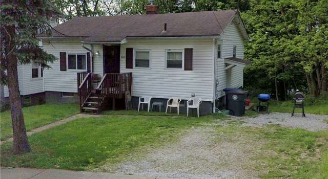 Photo of 816 Vernon Odom Blvd, Akron, OH 44307