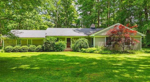 Photo of 463 Overlook Rd, Gates Mills, OH 44040