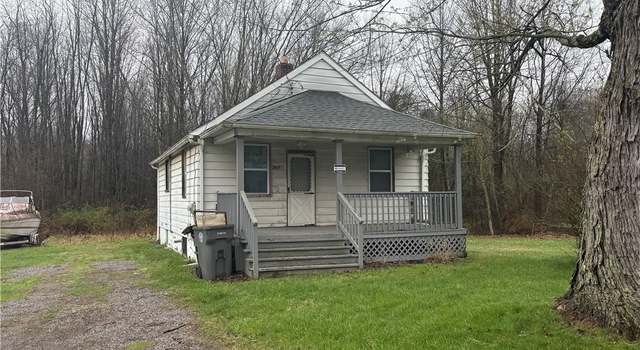 Photo of 2411 Bott St, Youngstown, OH 44505
