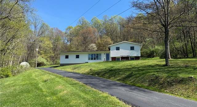 Photo of 89055 Beaver Dam Rd, Bowerston, OH 44695