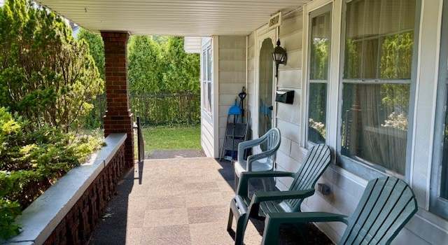 Photo of 19510 Gardenview Dr, Maple Heights, OH 44137
